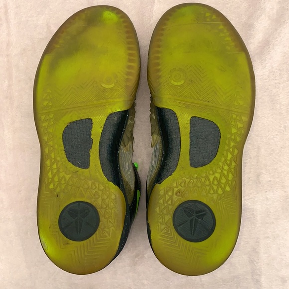 Nike Kobe 8 SS Christmas 2013 - Picture 12 of 13